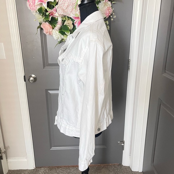 Old Navy White Denim Jacket Size 12 - Picture 4 of 5